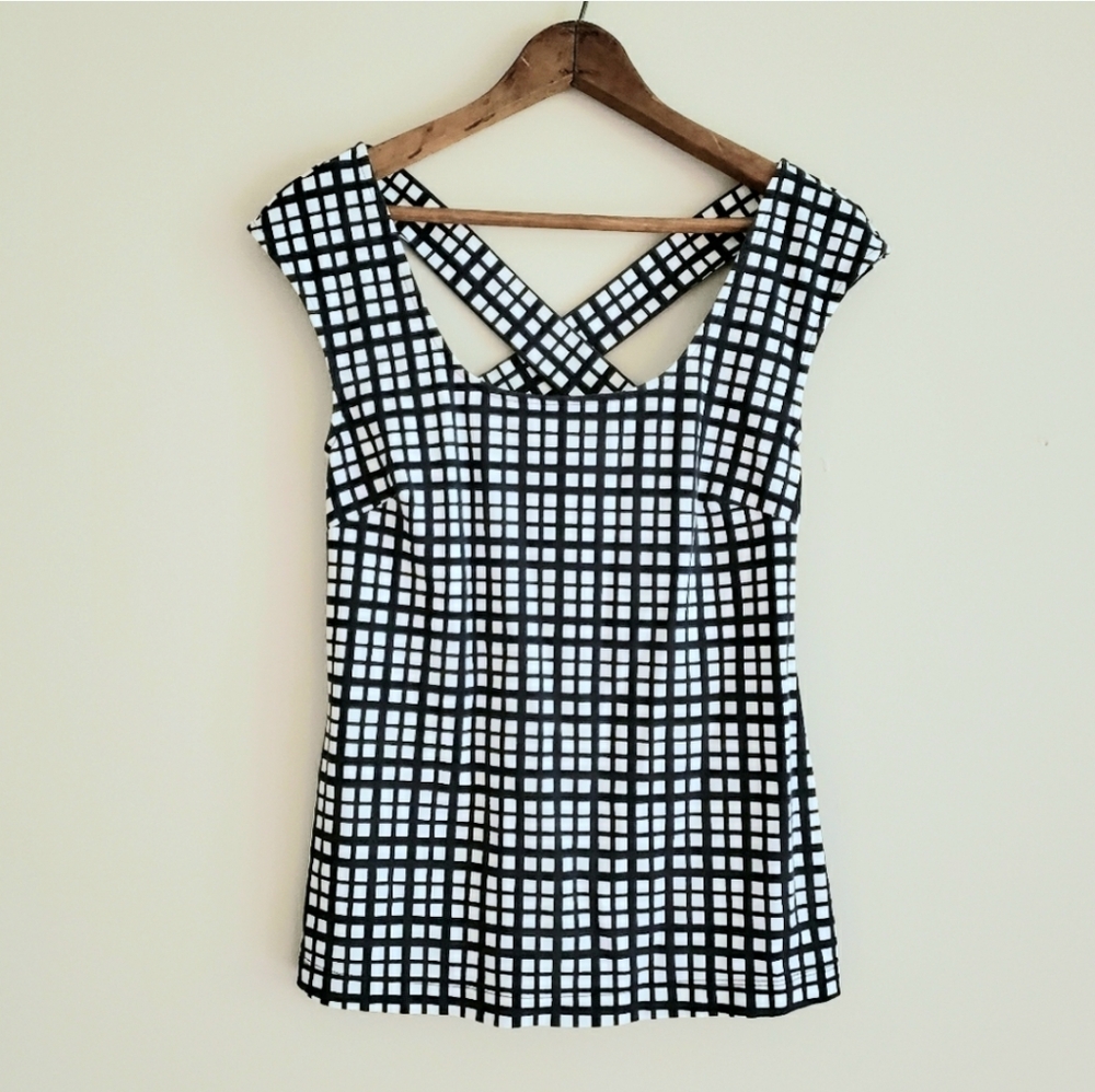 Banana Republic gingham knit top